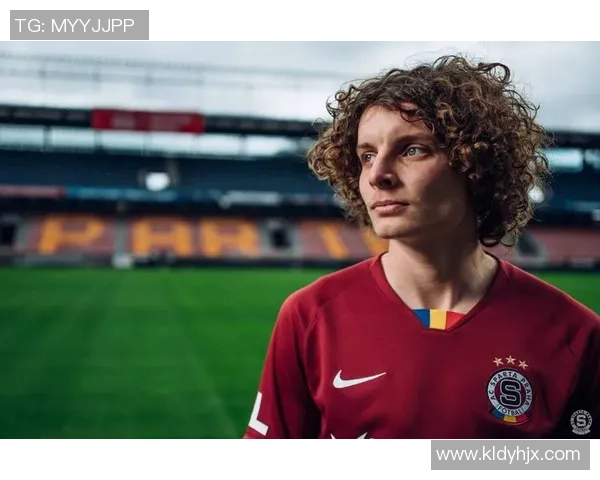 莱奥的传奇之路：从青涩少年到足球巨星的成长历程